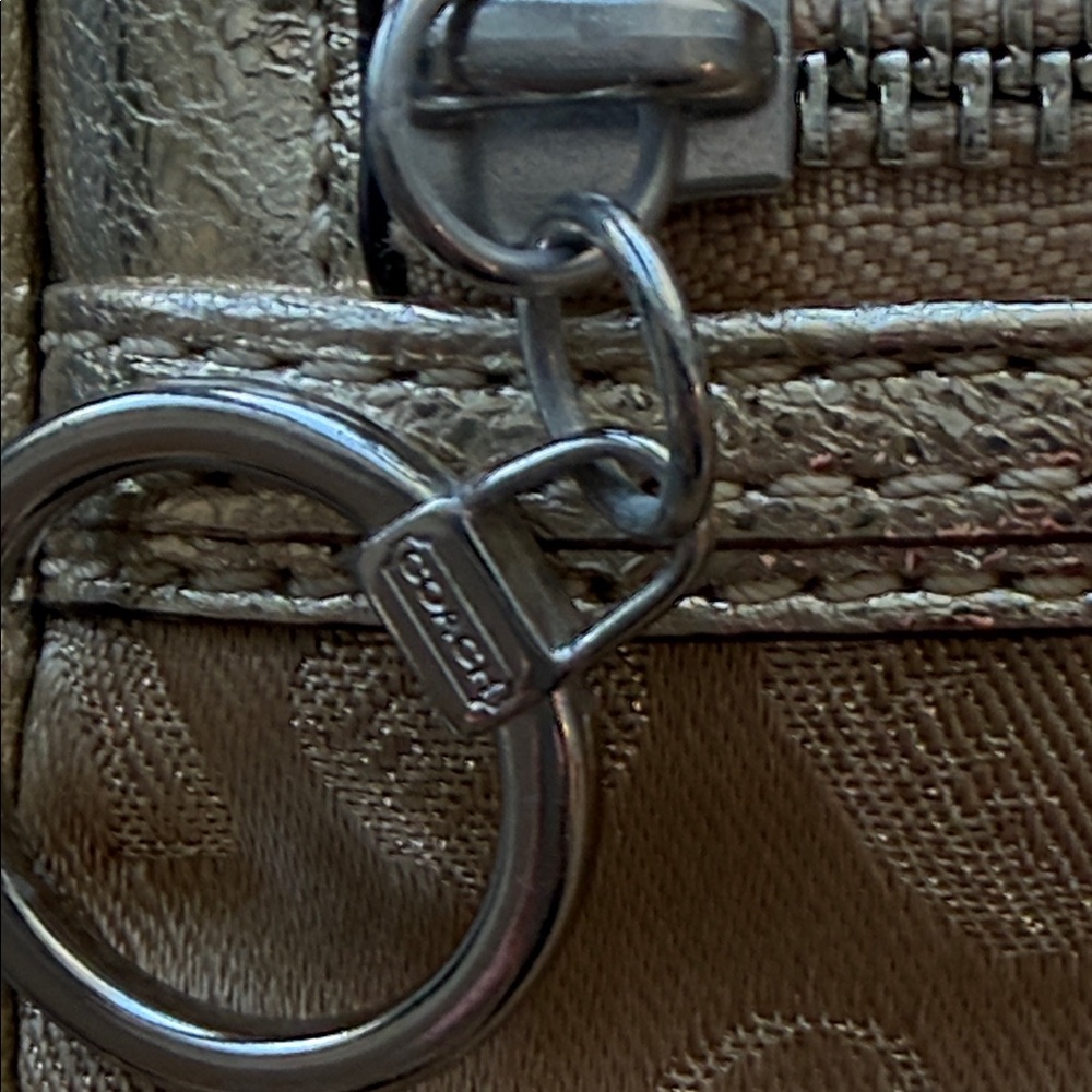 Coach‎ Poppy Metallic Gold Crossbody Bag - Picture 3 of 7